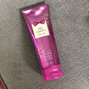 Bath & Body works body cream
